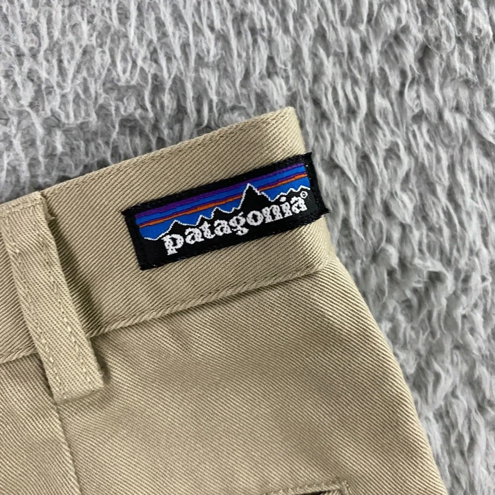 Patagonia Pleated Twill Shorts FITS Mens 29 Pleated Safari Khaki Deadstock VTG